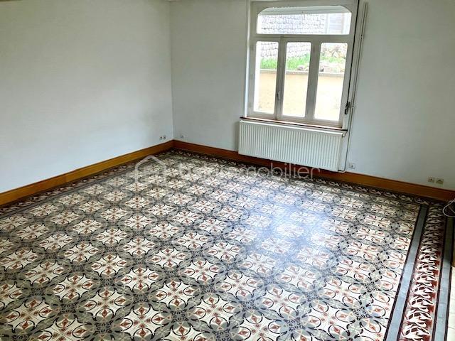 Maison en pierre - 208 m² - 4 pièces