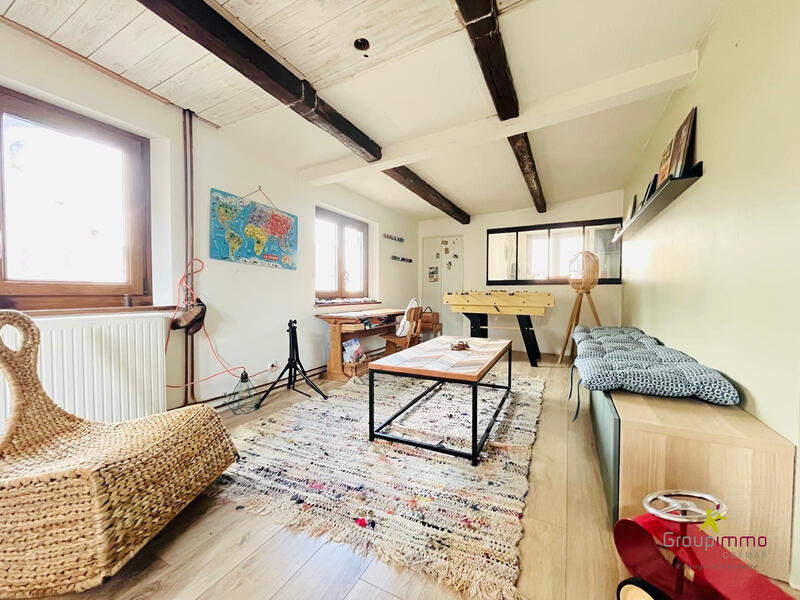 Maison - 180 m² - 8 pièces