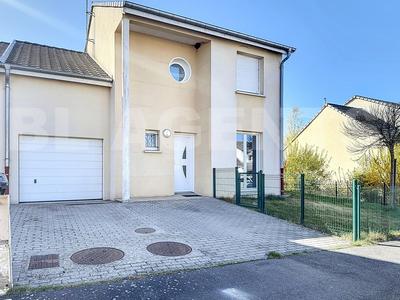 Maison - 120 m² - 6 pièces
