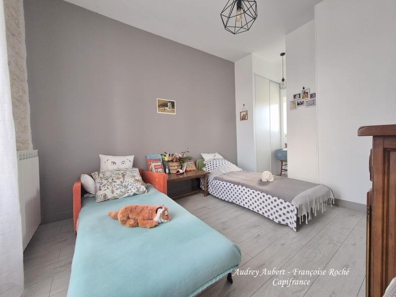 Maison en pierre - 99 m² - 4 pièces