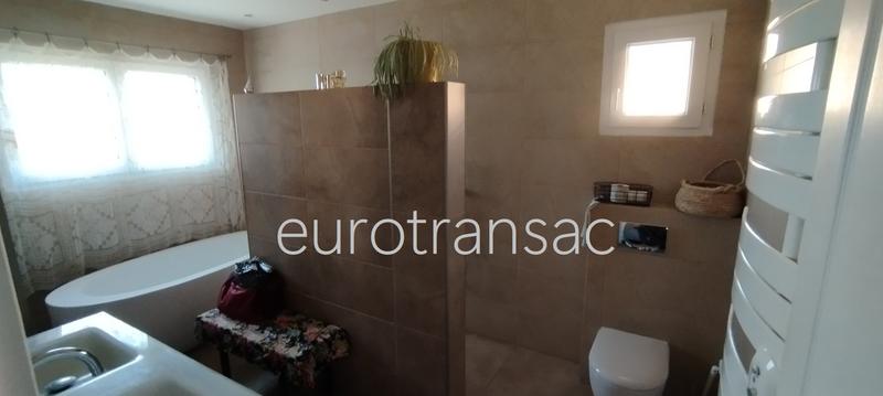 Maison - 192 m² - 5 pièces