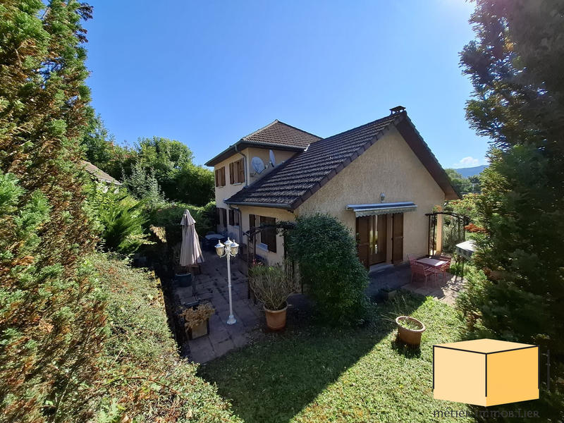 Villa - 120 m² - 5 pièces