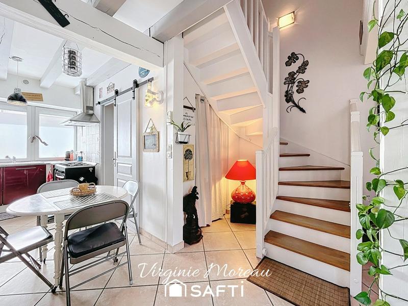 Maison - 96 m² - 6 pièces