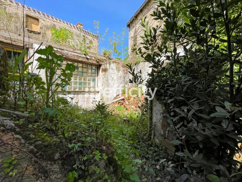 Maison - 180 m² - 7 pièces