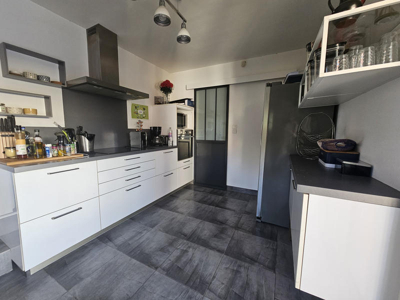 Maison - 169 m² - 6 pièces