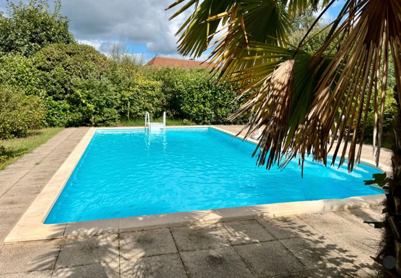 Maison - 200 m² - 8 pièces