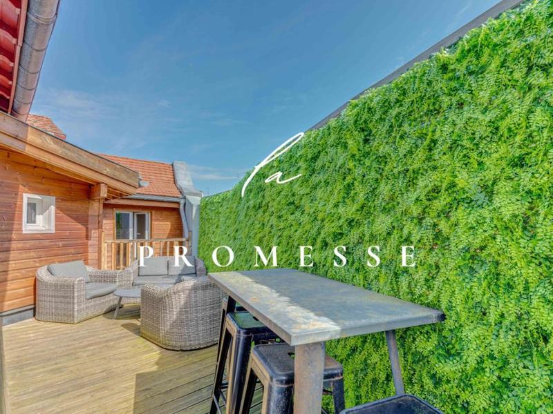 Loft - 171 m² - 6 pièces