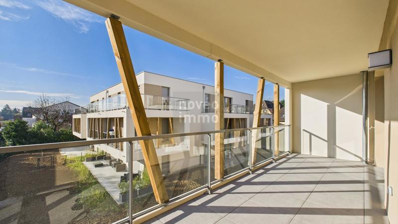 Appartement - 98 m² - 5 pièces