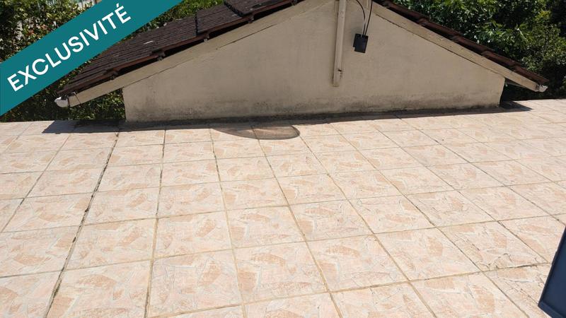 Maison - 95 m² - 5 pièces