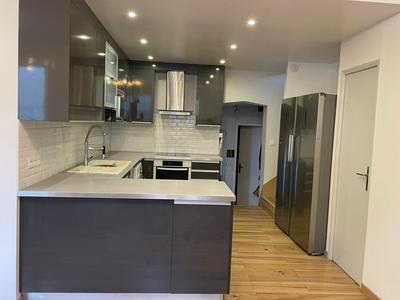 Maison - 110 m² - 6 pièces