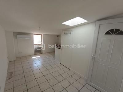 Immeuble - 60 m² - 3 pièces