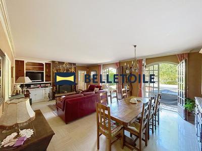 Maison - 153 m² - 5 pièces