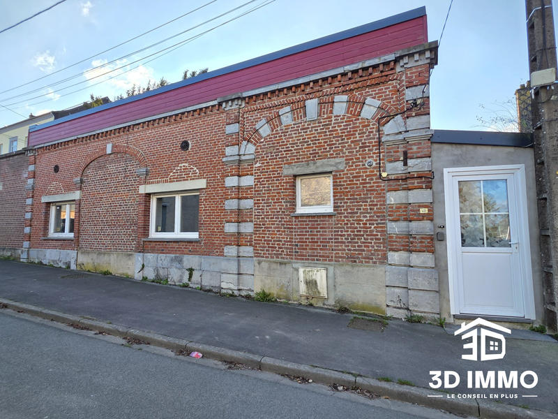 Maison - 90 m² - 5 pièces