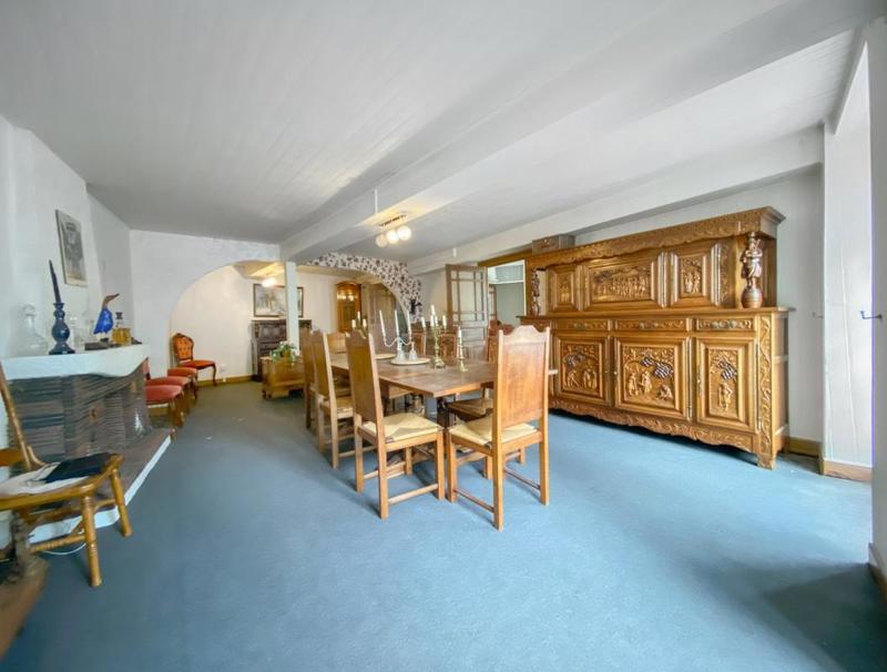 Maison en pierre - 181 m² - 8 pièces