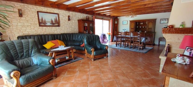 Propriété - 240 m² - 6 pièces