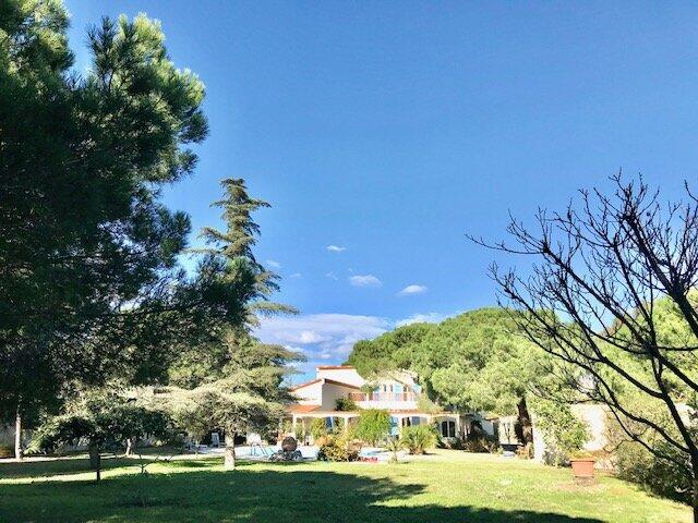 Maison d'architecte - 300 m² - 8 pièces