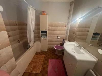 Immeuble - 135 m² - 4 pièces