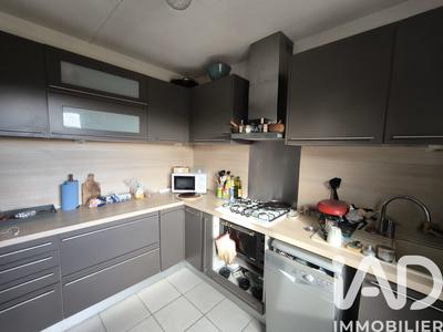 Maison - 83 m² - 4 pièces