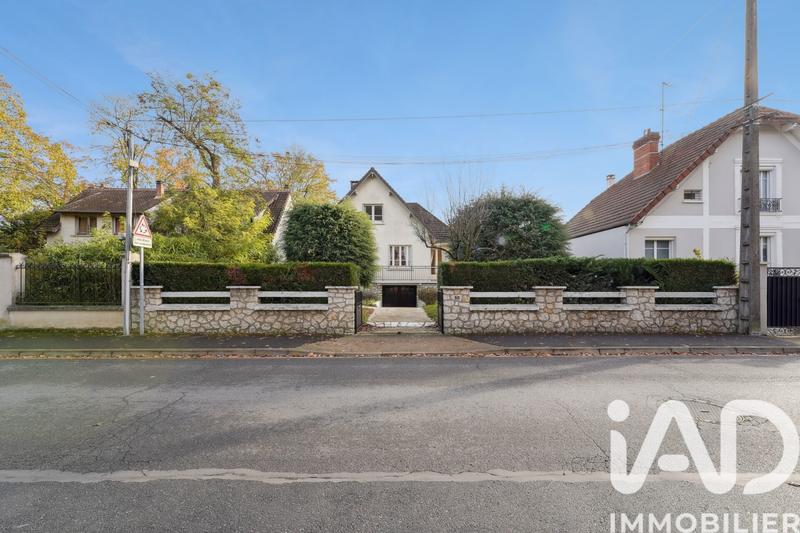 Maison - 99 m² - 5 pièces