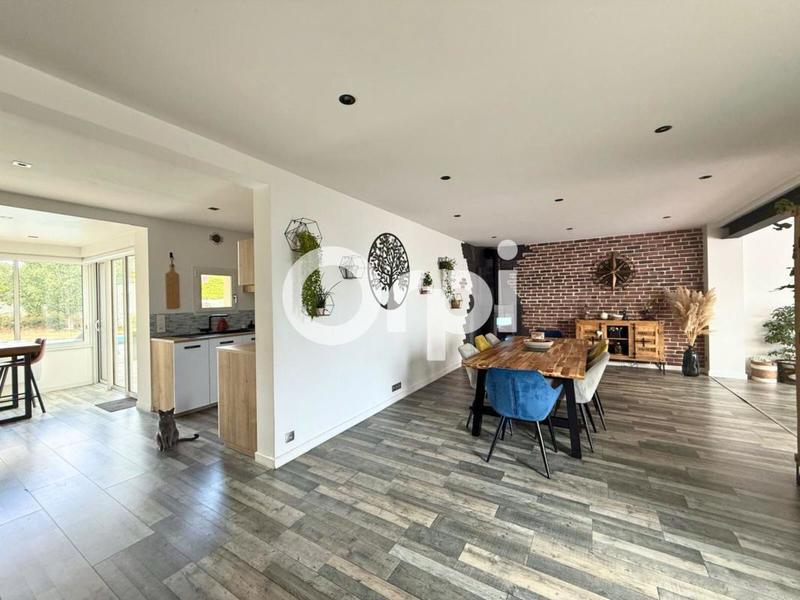 Maison - 150 m² - 5 pièces