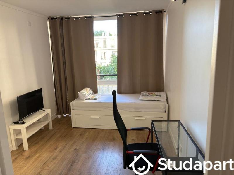 Chambre - 10 m² - 1 pièce