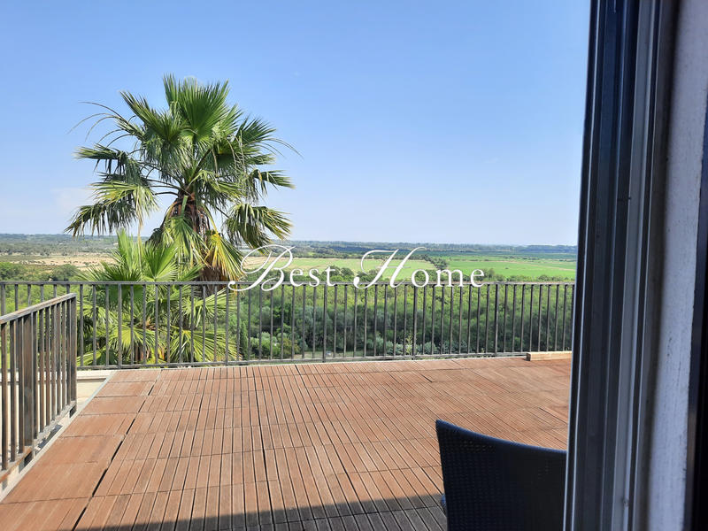 Maison - 190 m² - 7 pièces