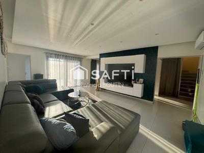 Maison - 225 m² - 10 pièces