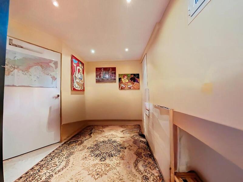 Maison - 213 m² - 5 pièces