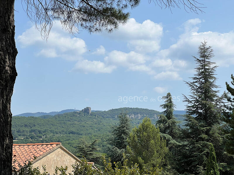 Maison - 102 m² - 4 pièces