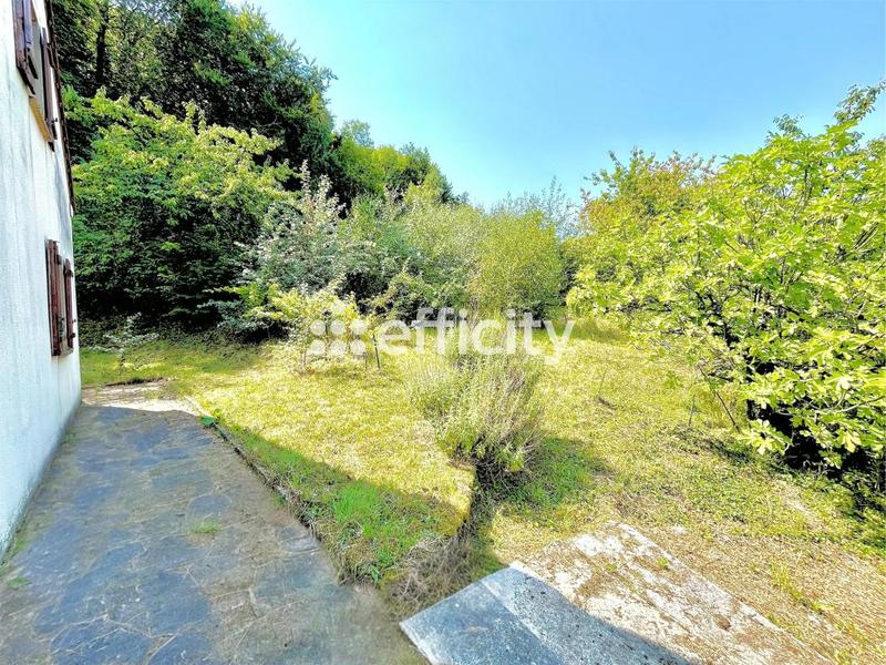 Maison - 140 m² - 7 pièces