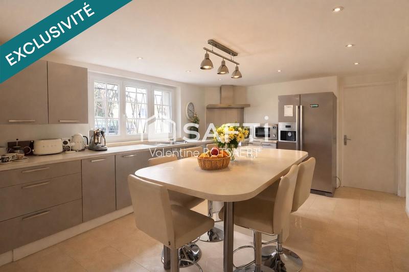 Maison - 147 m² - 6 pièces