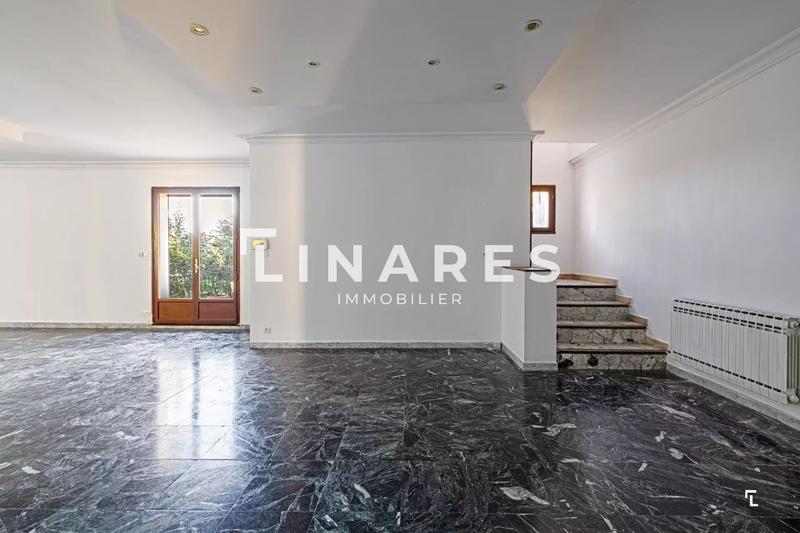 Villa - 260 m² - 7 pièces