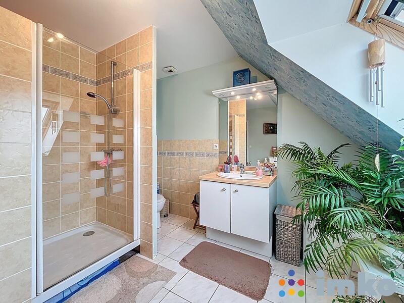 Maison - 98 m² - 4 pièces