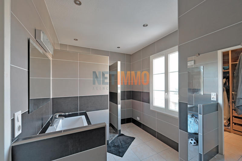 Maison - 80 m² - 4 pièces