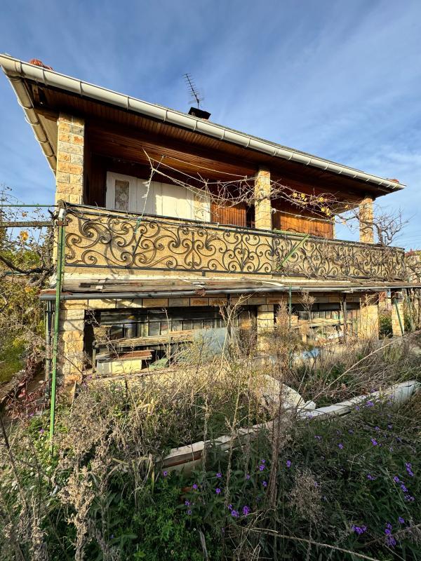 Maison - 189 m² - 3 pièces