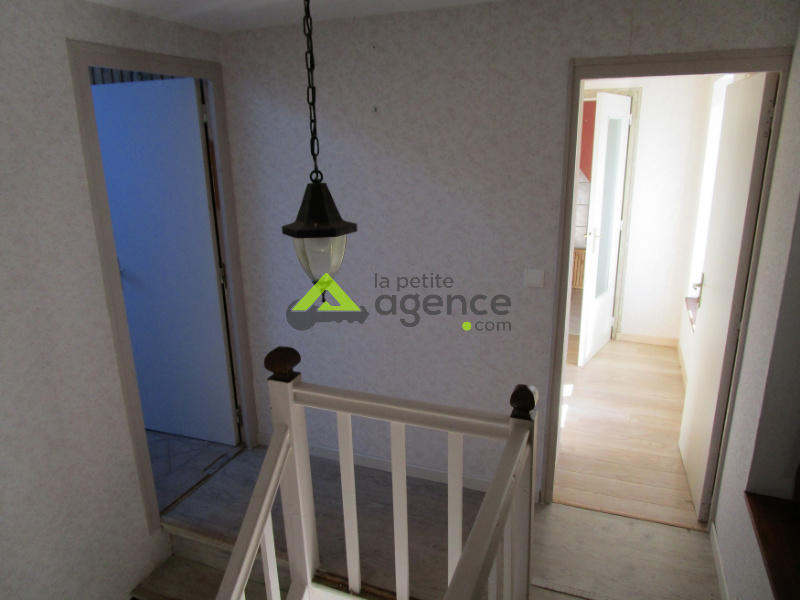 Propriété - 296 m² - 13 pièces