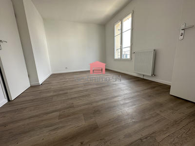 Maison contemporaine - 91 m² - 6 pièces