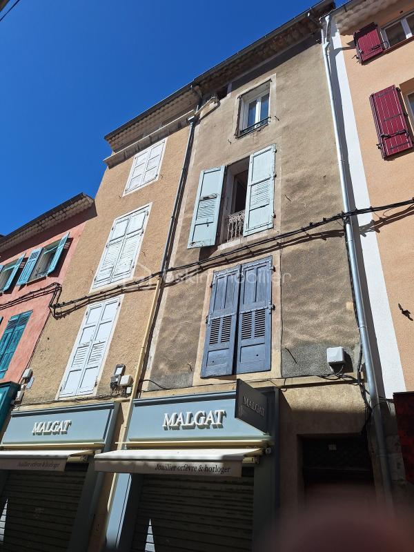 Studio - 88 m² - 5 pièces