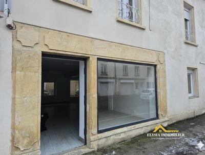 Local commercial - 75 m² - 2 pièces