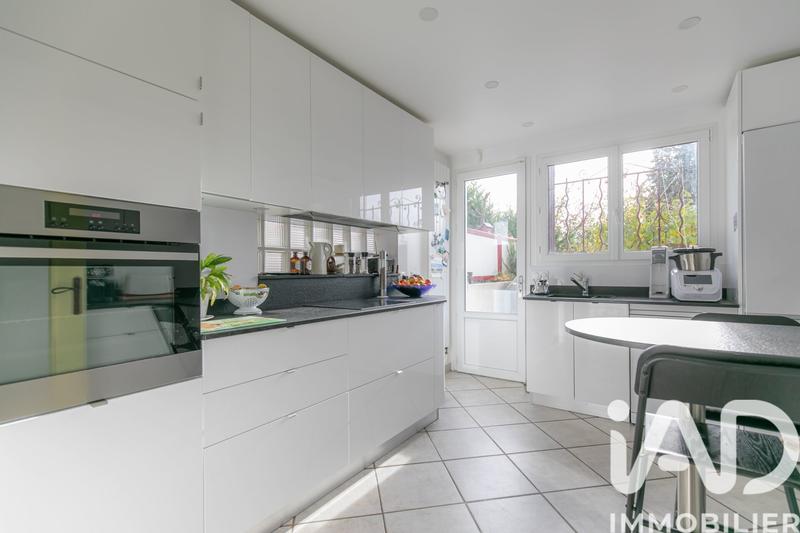 Maison - 180 m² - 6 pièces