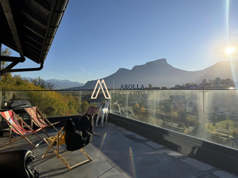 Villa - 227 m² - 6 pièces