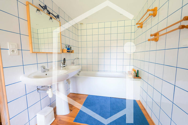 Propriété - 458 m² - 13 pièces