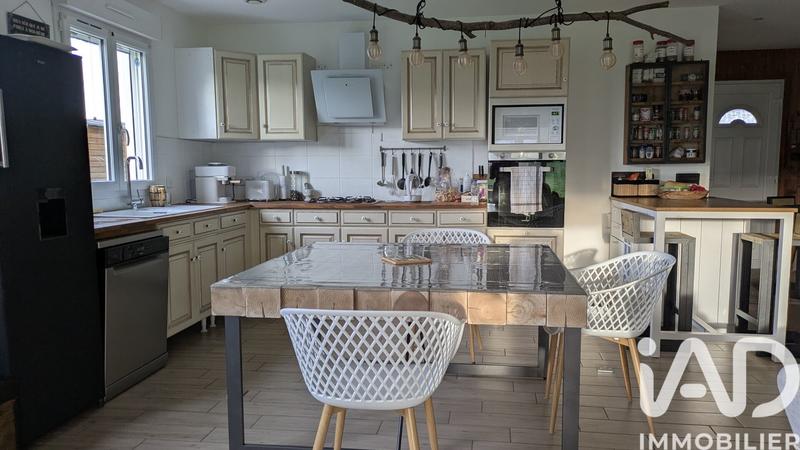 Maison - 165 m² - 7 pièces