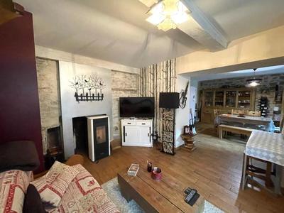 Maison de village - 100 m² - 4 pièces