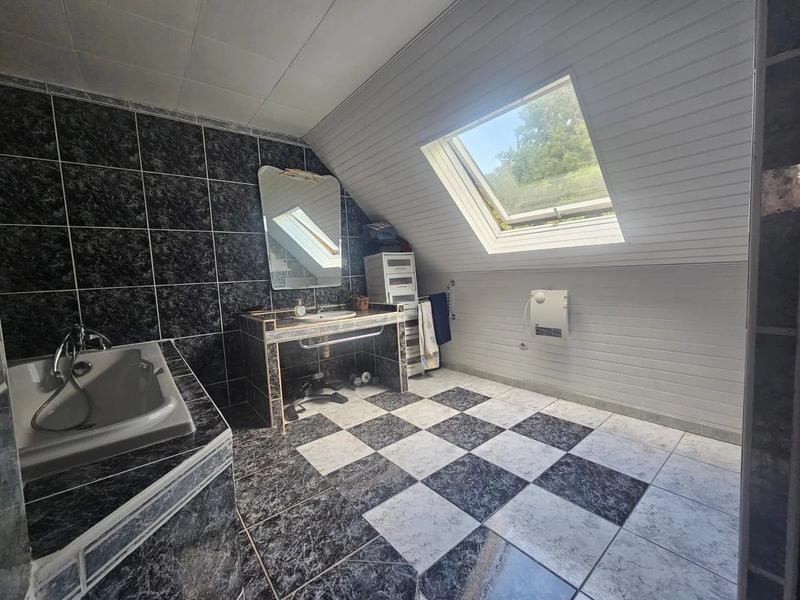 Maison - 149 m² - 6 pièces