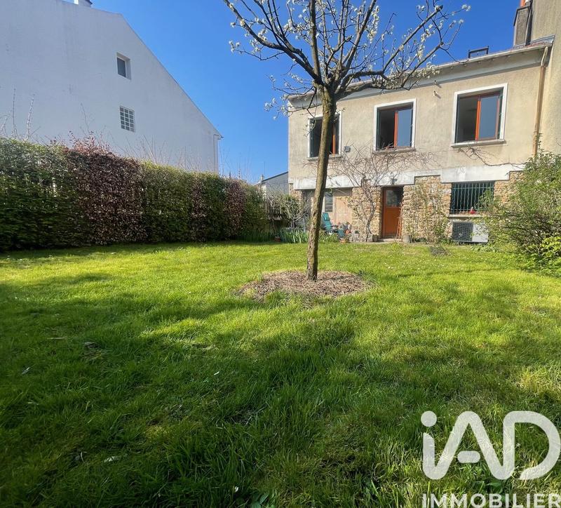 Maison - 121 m² - 6 pièces