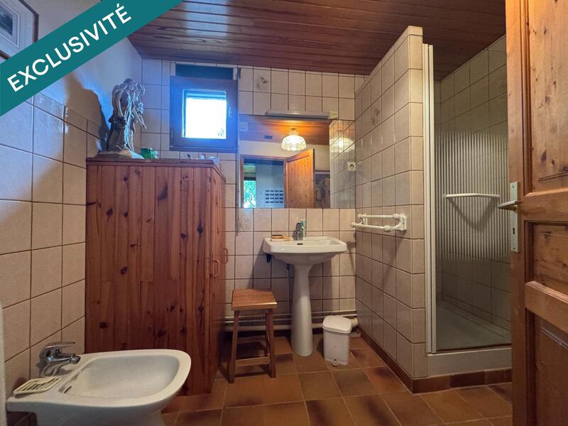 Maison - 198 m² - 8 pièces