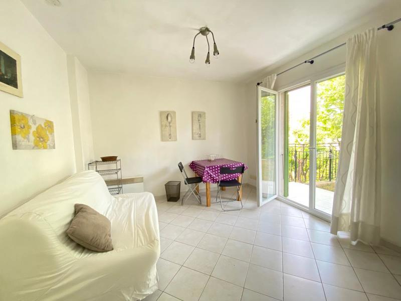 Studio - 17 m² - 1 pièce