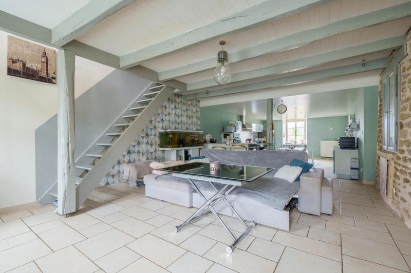 Maison - 335 m² - 11 pièces