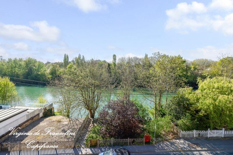 Maison - 304 m² - 10 pièces